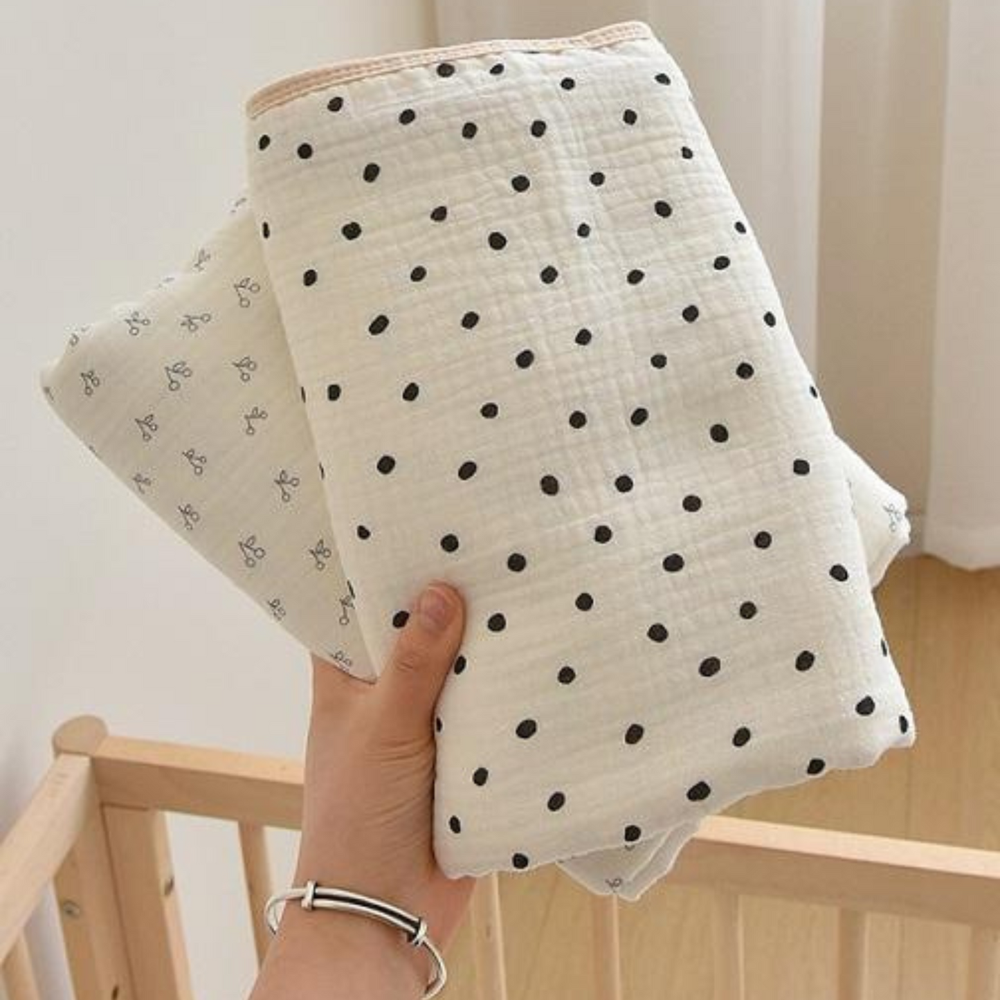 Cotton baby blanket; 03C/HH;