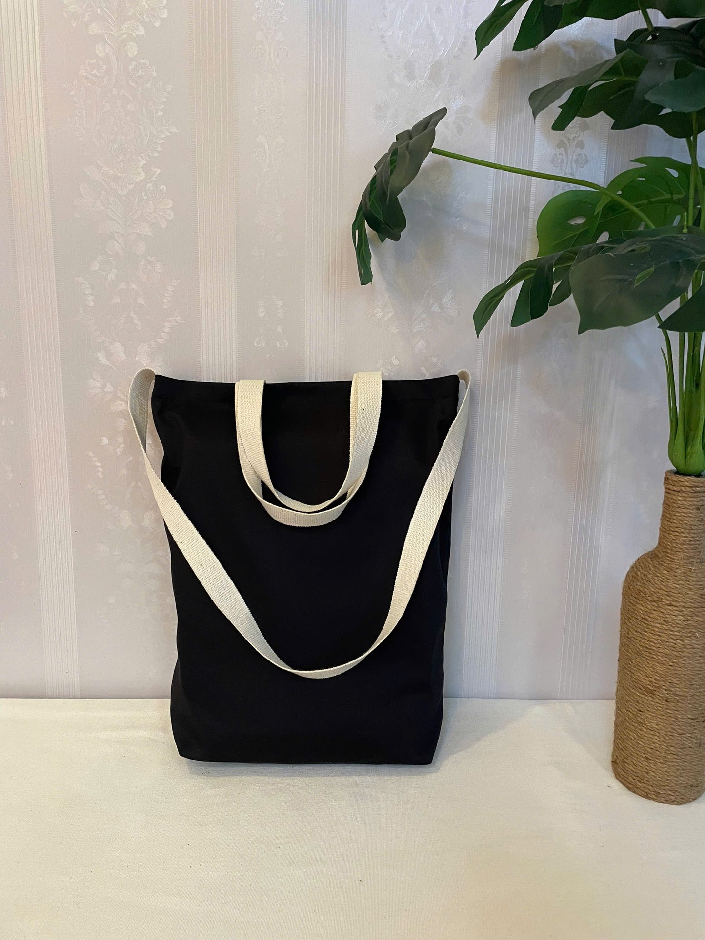 Reusable Shopping Tote Bag; 287TV/HH.