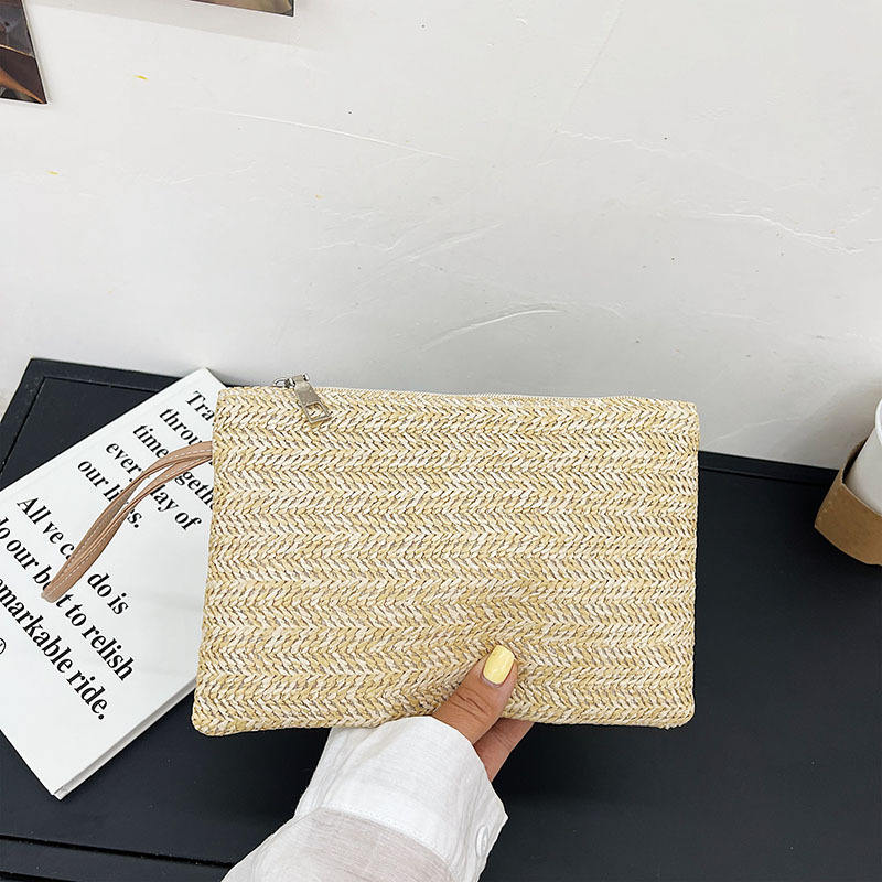 Handwoven Straw Clutch Bag; 195TV/HH