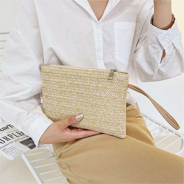 Handwoven Straw Clutch Bag; 195TV/HH